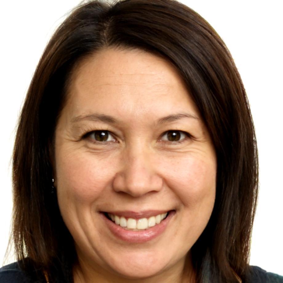 Zara Neumann, Finanzberaterin